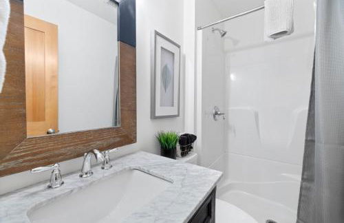 Black Butte Ranch Modern A-Frame Retreat, sleeps 8 - Foto 46