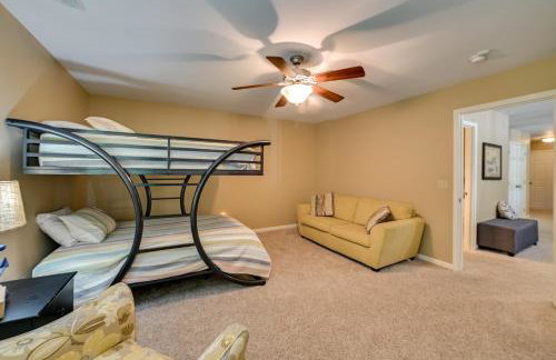 Lakefront Gilbertville Haven with Private Boat Dock! - Foto 22