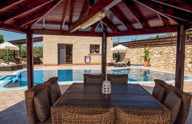 Villa Nikos Argaka - Photo 22