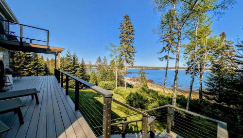 Idyllic Waterfront Cottage with Fire Pit Near Acadia National Park | Gouldsboro, Maine - Foto 2