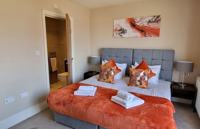 Town Center 4 Bedroom 4 bathroom House - Foto 4