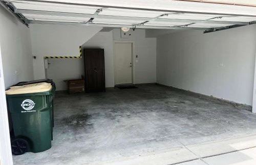 Warrenville Retreat 4BR 3 Bath Townhouse - WV2 - Foto 26