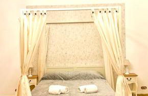 Pantheon Luxury Jacuzzi Apartment - Photo 15