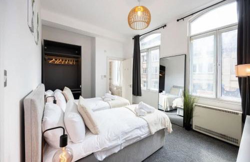 2 Bed City Centre Flat Sleeps 6 - Foto 25