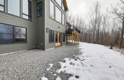 Mountain-View Home in Stoneham with Hot Yoga Studio! - Foto 41