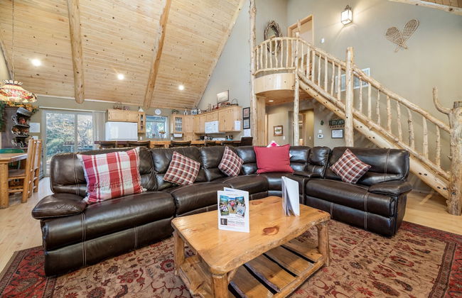 Abe's Cool Cabin - Nice luxury home with a game room, hot tub, and pool table - Foto 35