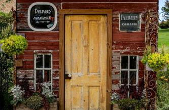 Thoughtfully Design Cottage with Breathtaking Indoor and Outdoor in Maryland - Photo 33