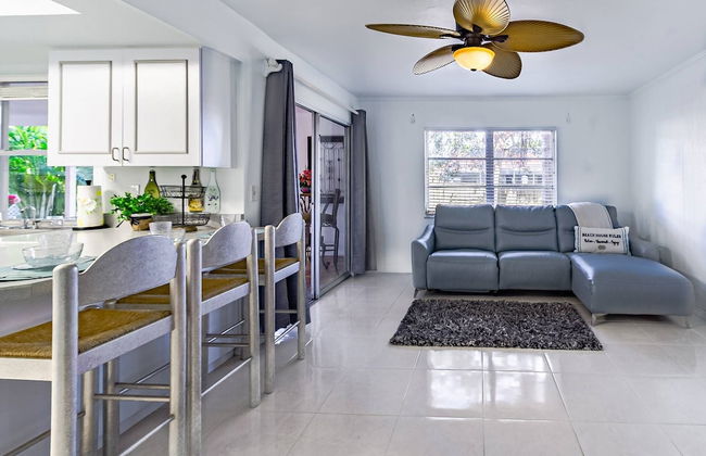 Hardee House in Gulf Gate Neighborhood - Foto 11