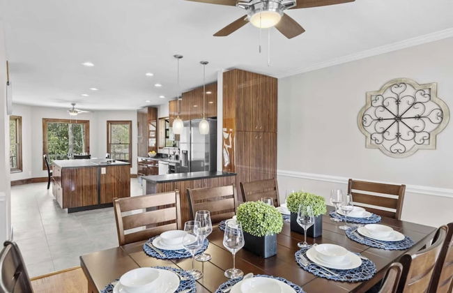 Porch Paradise by Avantstay New Pool, Firepit - Foto 20