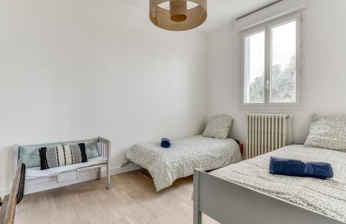 Big House - Parking Privée - Piscine - Wifi - tout équipée - Foto 46
