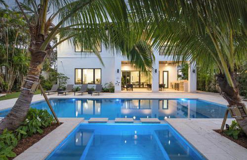 Villa in Coral Gables with Pool Jacuzzi Game Room - Foto 4