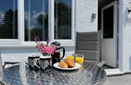 Little Greenway Holiday Bungalow - Photo 2