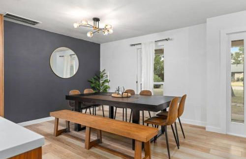 Lone Star Luxe - Heated Pool - Game room - Mini-Golf & Bar - Foto 12