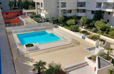 FREJUS proche plage - Location Appartement F2 climatisé avec balcon - Foto 1