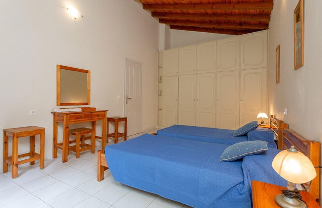 Villa Thalassa Large Private Pool Walk to Beach Sea Views A C Wifi Car Not Required - 920 - Photo 31