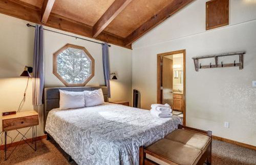 Cold Creek Chalet - Hot tub & Movie Room - Foto 41