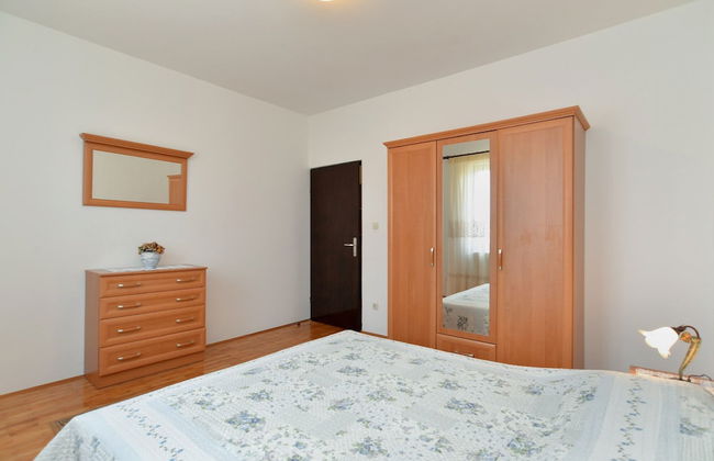 Apartment 1803 - Photo 8