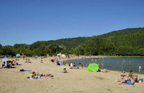 Bungalow charmant à Condrieu avec piscine partagée conviviale - Foto 13