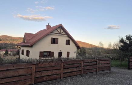 Józefówka - dom z 4 sypialniami, z balią ,dużym tarasem i pięknym widokiem na Wysową - Foto 59