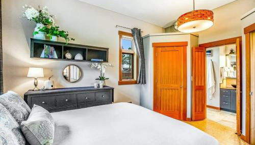 Olympic Discovery Cottage - Foto 2, furniture, wardrobe, locker