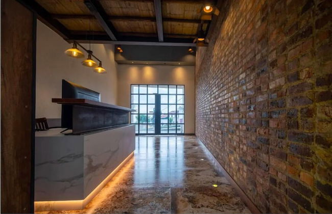 Cra. 1 8-20 - Photo 2