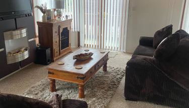 Kingfisher Cosy Lakeside Lodge - Foto 4, furniture, heating