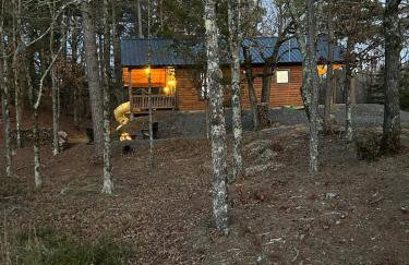 The Knotty Pine Cabin at Cabins of Wolf Pen Gap - Foto 15