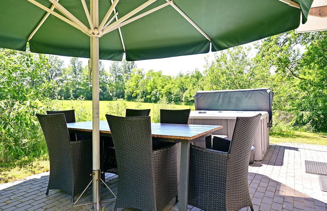 Chalet in Reutum With Sauna and Nature - Photo 15