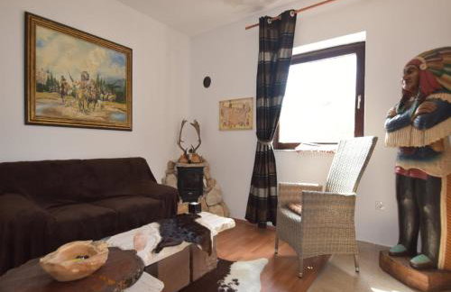 This Pleasant Holiday Home is an Ideal Starting Point to Explore Dalmatia - Foto 27