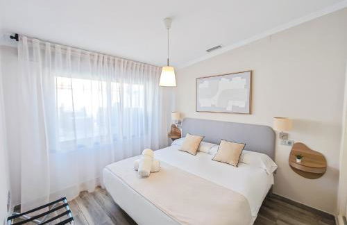 AZZ Sevilla Torre de la Plata Apartamentos - Photo 154