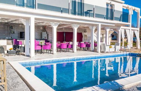 Cozy Home In Cista Velika With Wifi - Photo 10