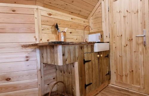 Tree Top Cabin with Private Hot Tub - Foto 6