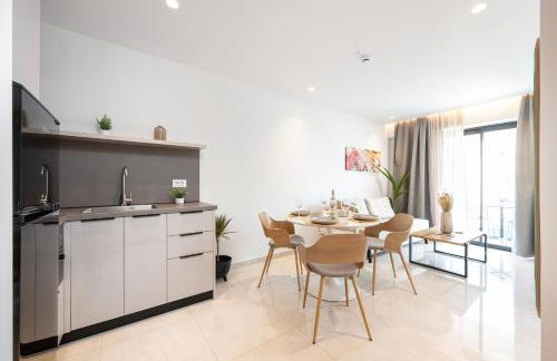 Unicos City Suites - Photo 57