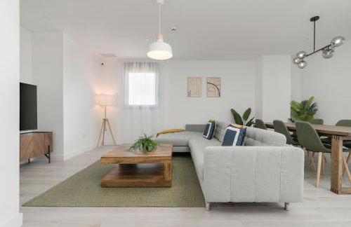 Málaga Urban Sky 23º - Photo 4