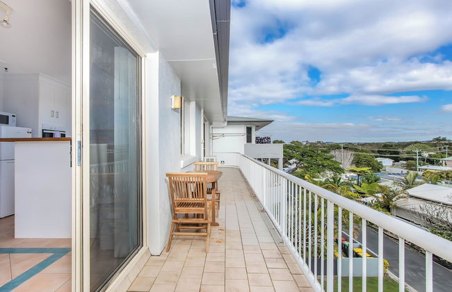 Marine Mirage - 2 Bedroom Apartment with Beachfront Vibes - Photo 11