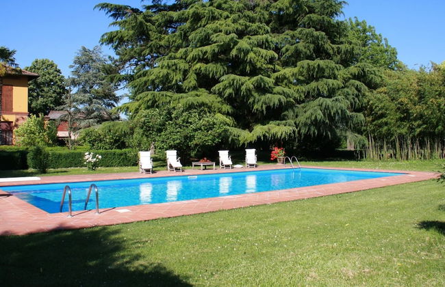 Elegant Holiday Home in Faenza With Garden and Pool - Photo 64