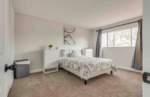 Cozy home! 16 Min away from strip and fremont - Foto 3