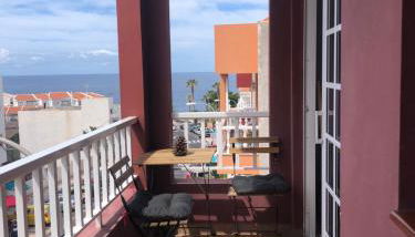 Seaside Paradise - 2 Bedroom apartment with Ocean Views & Air Conditioning in Playa San Juan - Foto 2