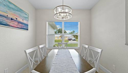 Modern Heated Pool Home Close To Downtown Shopping - Foto 4