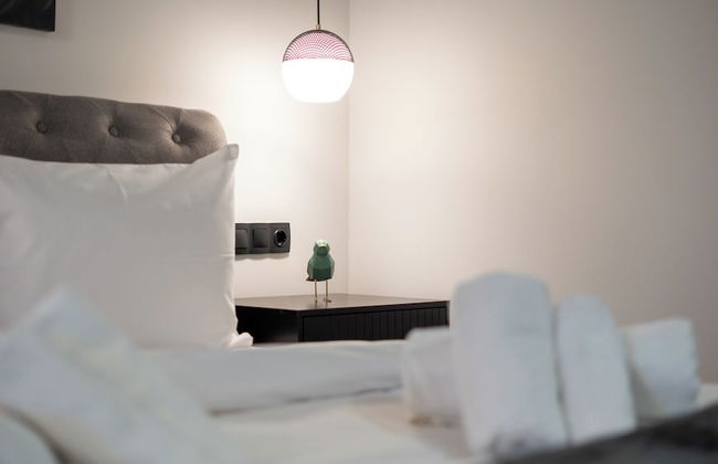 Tsikaris Boutique Guesthouse - Photo 11