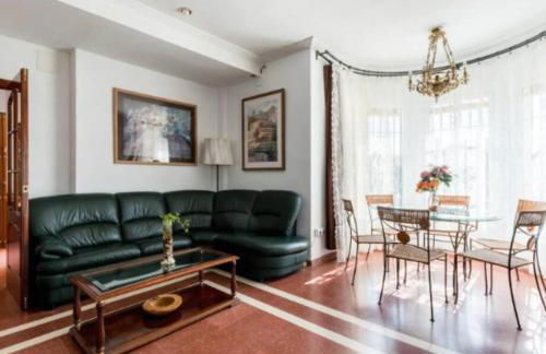 Star's House Sevilla.Con piscina,10 min de Sevilla - Foto 3