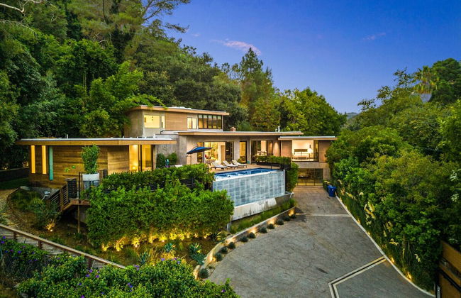 Beverly Glen Hillside Haven - Photo 47