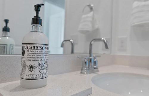 Lux Cozy Home l SE Austin near F1-COTA-ABIA-Tesla - Foto 26