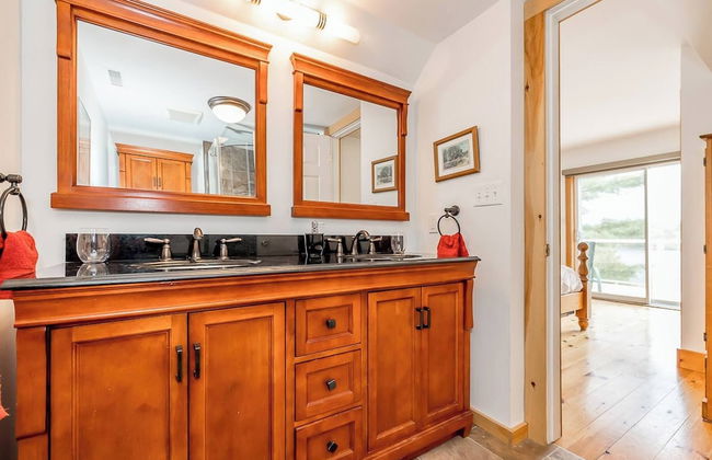 Muskoka Lakeshore Cottage Bliss - Foto 33