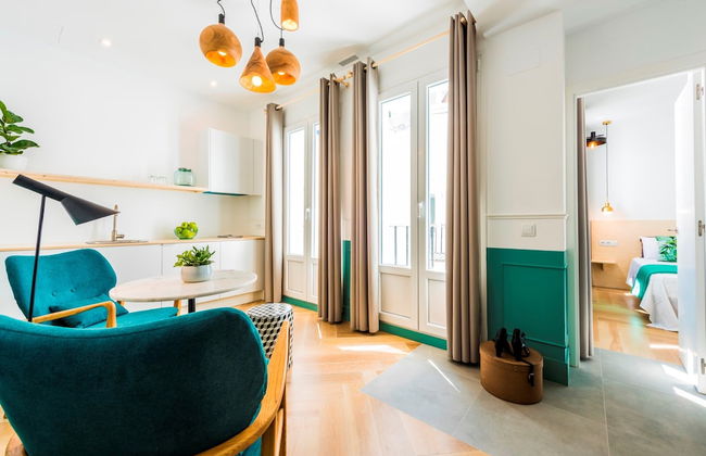 Be Mate Gran Vía Suites - Photo 49