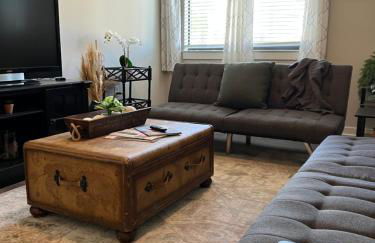 Uptown Townhouse Studio Apartment -WiFi-10 min walk to Spectrum Center - Foto 3