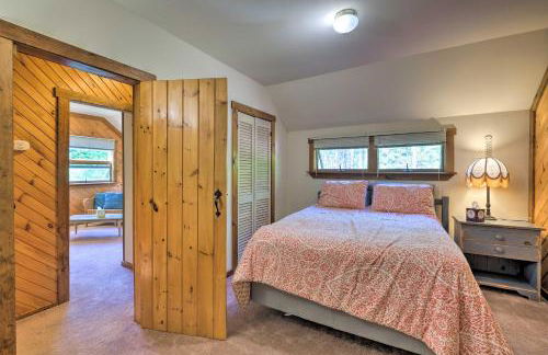 1 Mi to Downtown BBH Coastal Cabin with Deck and Yard - Foto 18