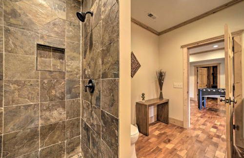 Hot Tub and Mtn Views! All-Season Escape in Franklin - Foto 24