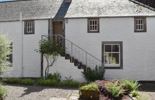 The Courtyard Suite - Photo 11