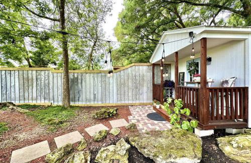 Couples Cottage - Serene Getaway - Foto 62